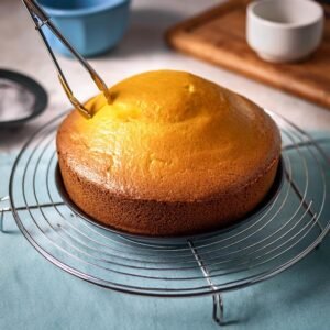 How Long to Bake a Cake in a Pyrex Bowl?