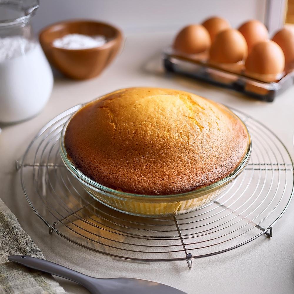 How Long to Bake a Cake in a Pyrex Bowl?